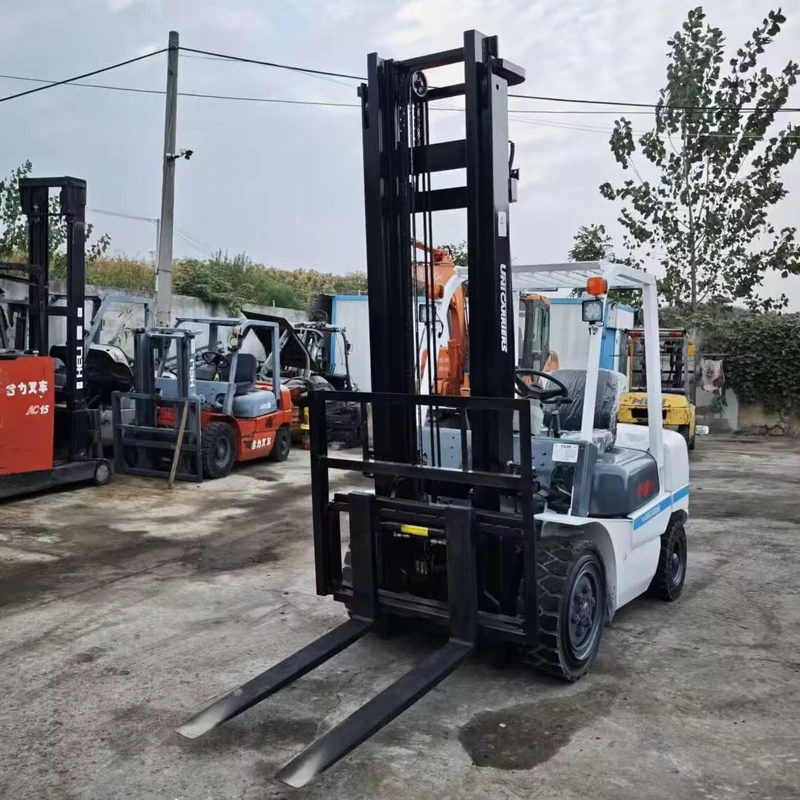 3 Tons Diesel Forklift Japan Original Used FD30 Forklift