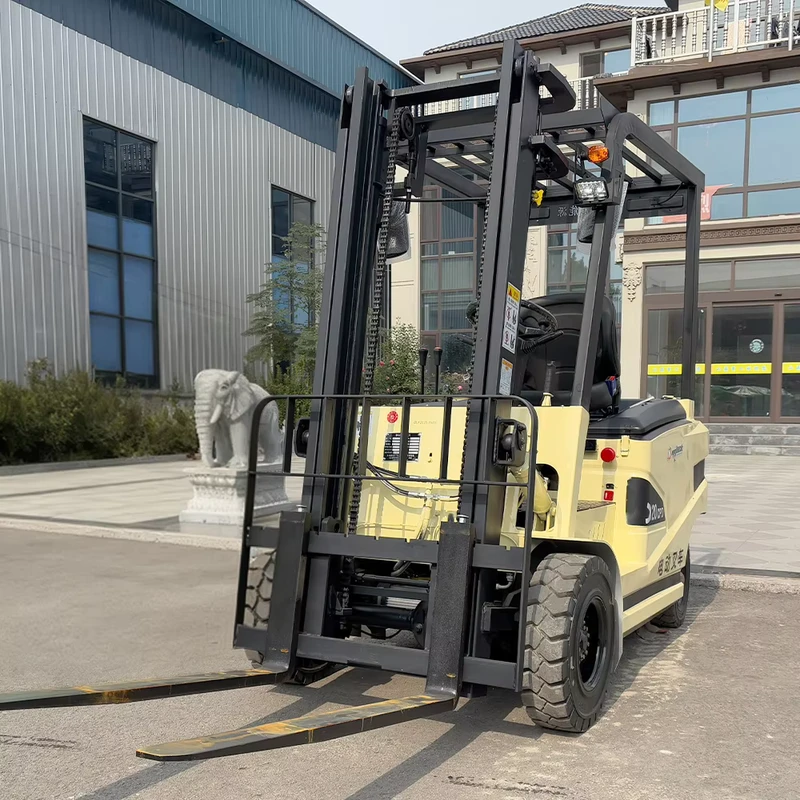 4 Wheel Lithium Battery Forklift 1.5t 2t 3300lbs Capacity Electric Forklift With Side Shifter