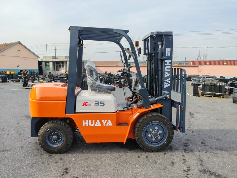 4×4 Diesel Forklift 3 Ton 3.5 Ton 4 Ton 5 Ton EPA Eur5 Engine All Terrain Forklift