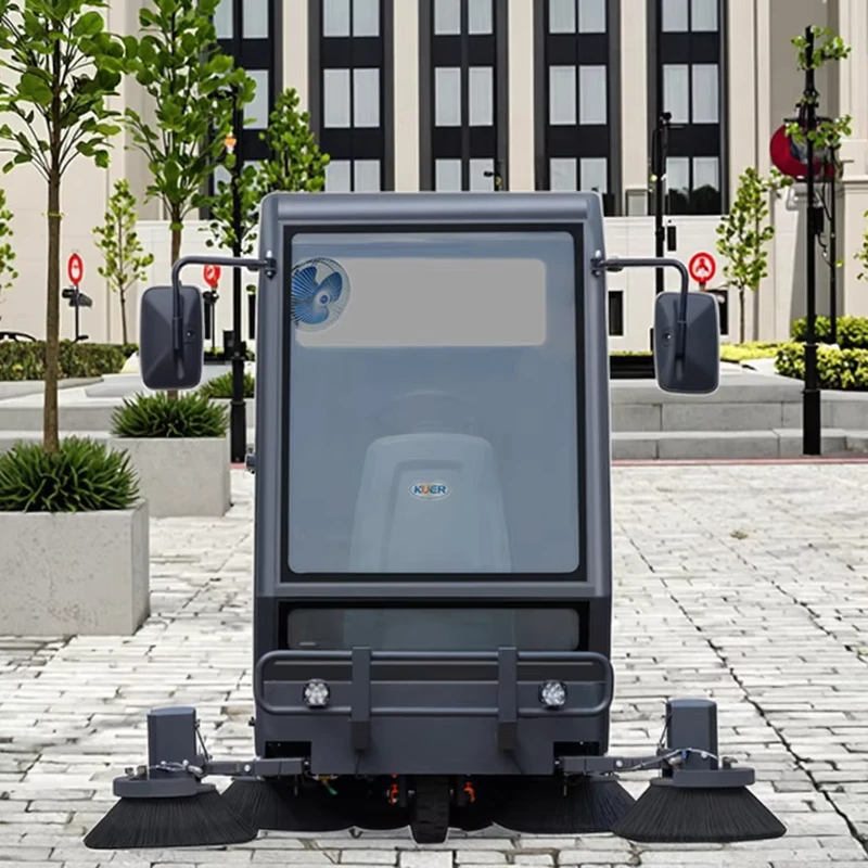 Automatic Ride-On Industrial Electric Sweeper for Outdoor Working 48v Voltage for Street Cleaning