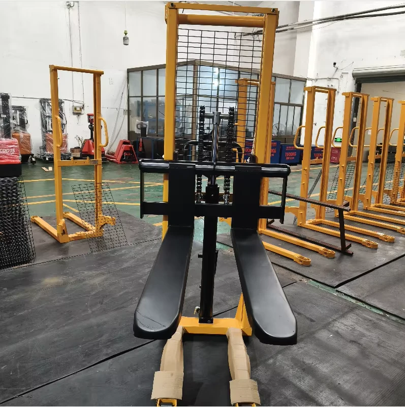 China Manufacturer’s New Economic Mini Hand Operated Forklift 0.5ton 1ton 1.5ton Capacity Indoor Use Competitive Price