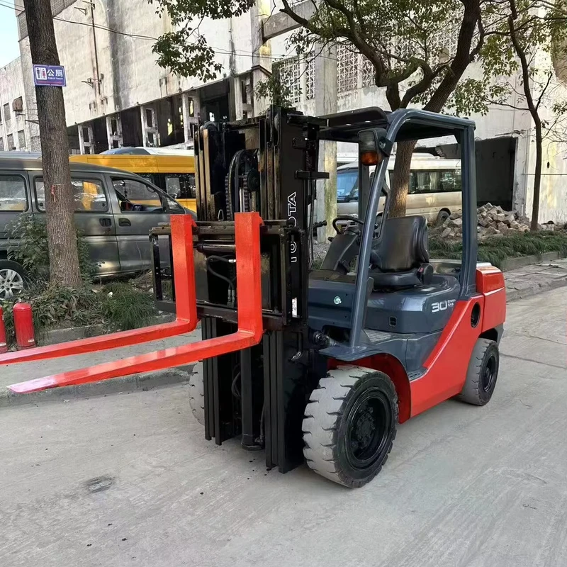 Japan for 3T Diesel Powered Pallet Truck 3 Ton Used Imported with 1 Year Warranty
