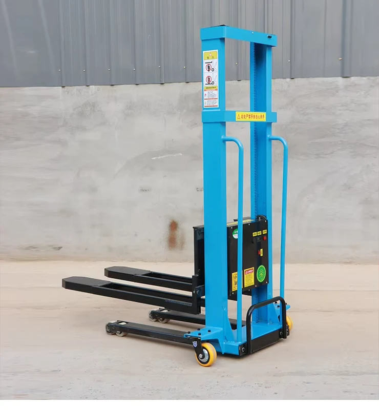 Small Mobile Hand operated Hydraulic Forklift with a Capacity of 800 kg for Unloading Items