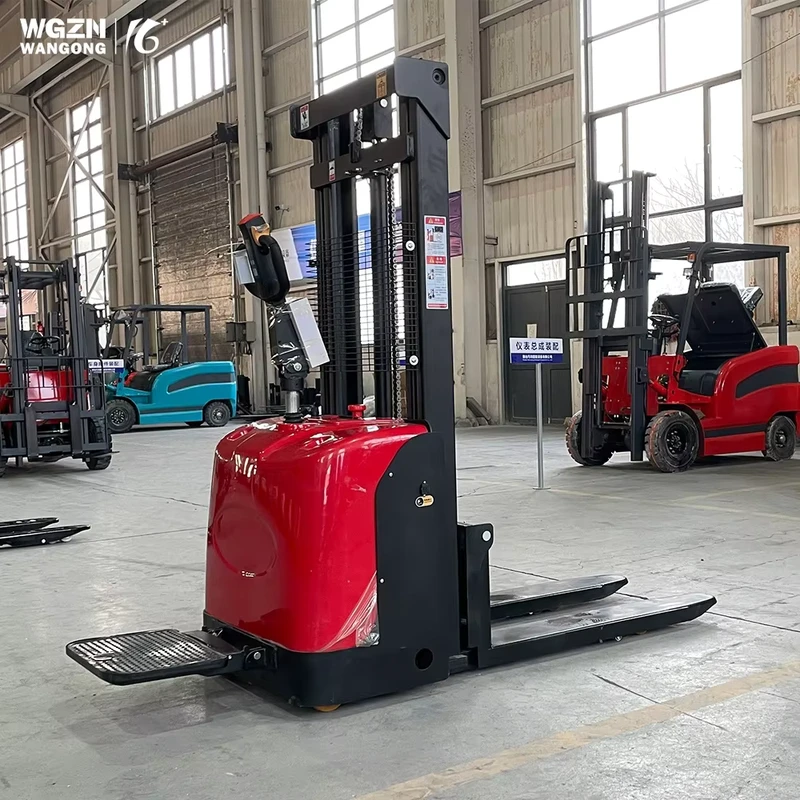 Strong Power 4WD 2000kg Rough Terrain Electric Stacker For Uneven Surface Outdoor Construction Material Handling Pallet Stacker