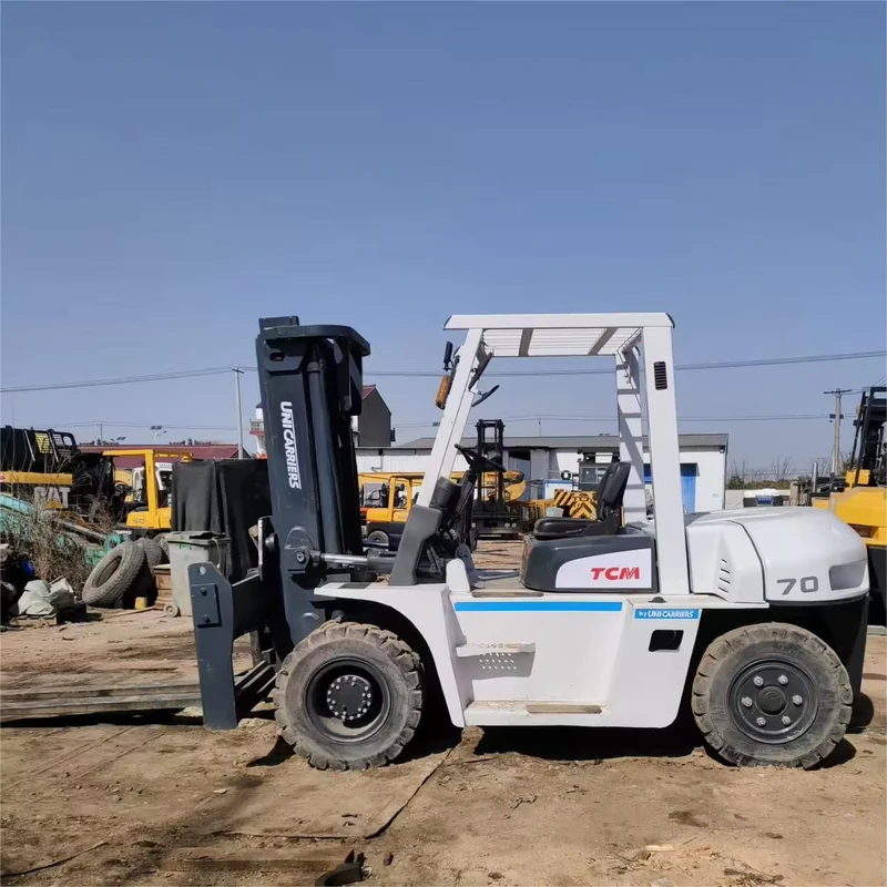 Used FD70 7 Ton Diesel Isuzu Engine Manual Forklift Japan Made Three Stage Mast 1520mm Fork Length