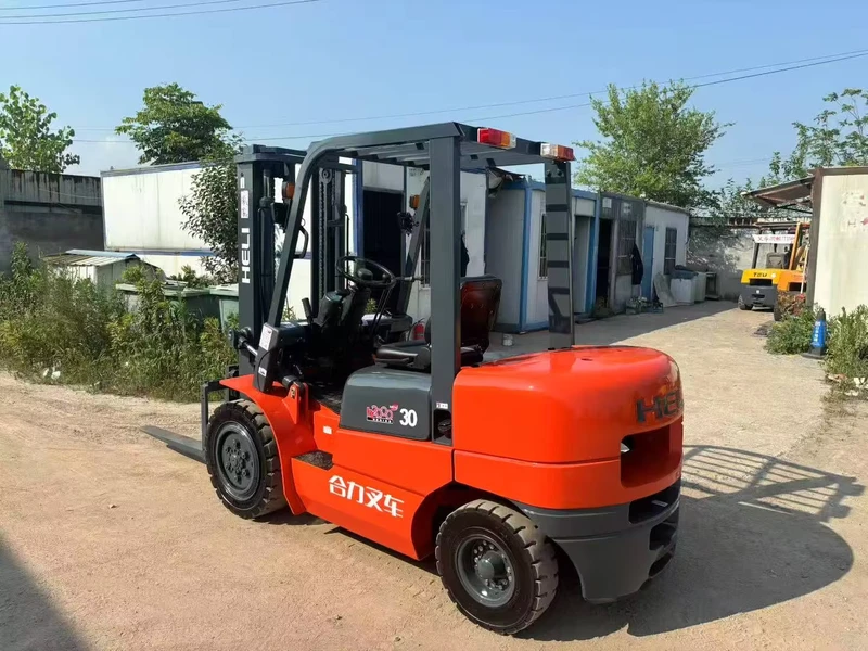 Used Heli H2000 30 3 Tons 3 Meters Two Stages Diesel Forklift