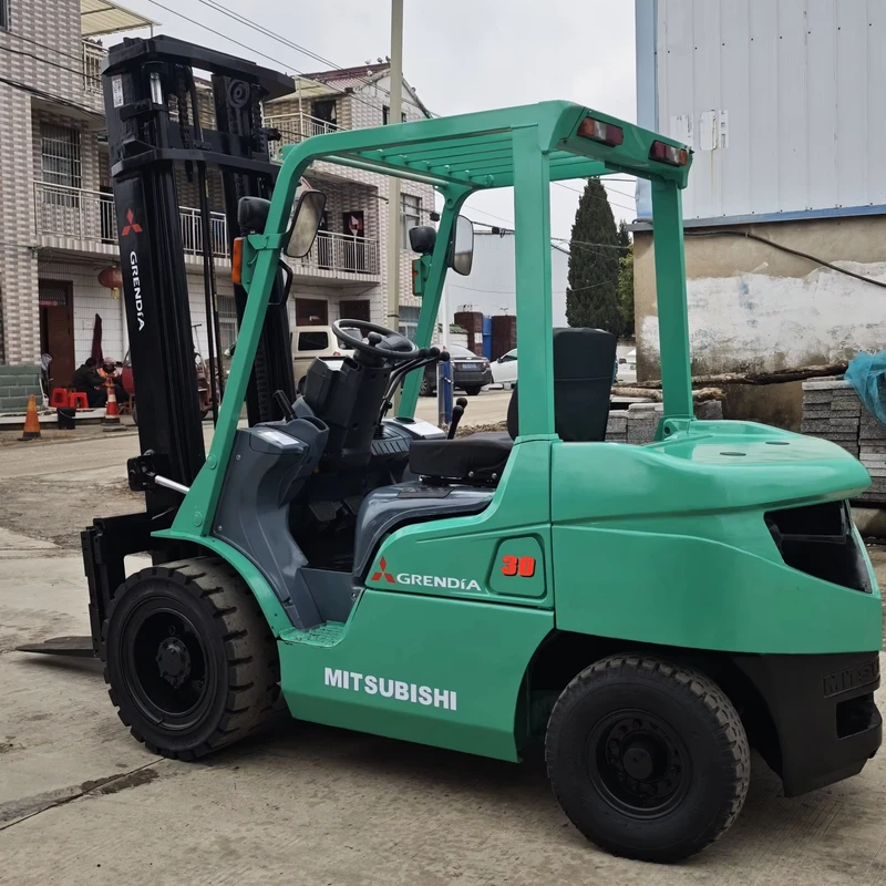 Used Mitsubishi Forklift FD30 3ton Diesel Manual Forklift